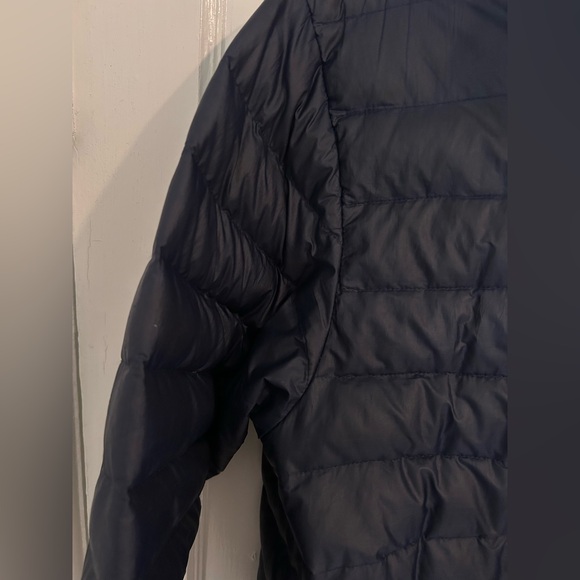 Patagonia men’s medium navy blue down sweater puffer jacket with pockets - Picture 4 of 16